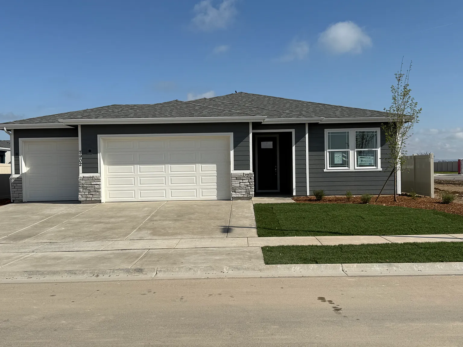 E Antebellum St, Nampa — Photo 3