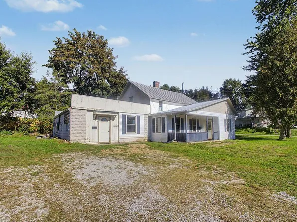 5 Columbus Rd, Fredericktown, OH 43019