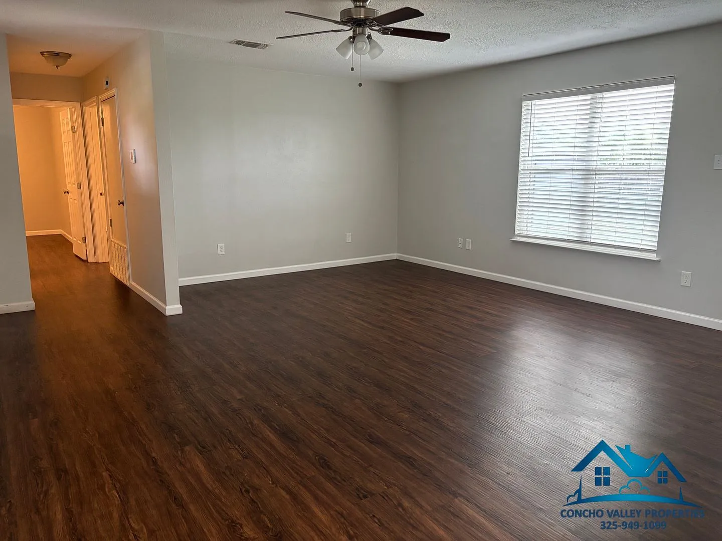 Updated 3-Bed, 2-Bath on Oversize lot near Lincoln Middle School — Photo 4