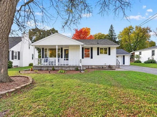 3516 Harding Rd, Jackson, MI 49203