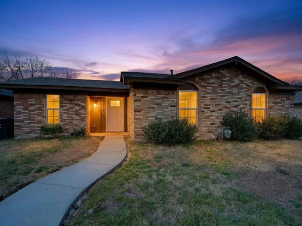 8312 Charles St, Greenville, TX 75402