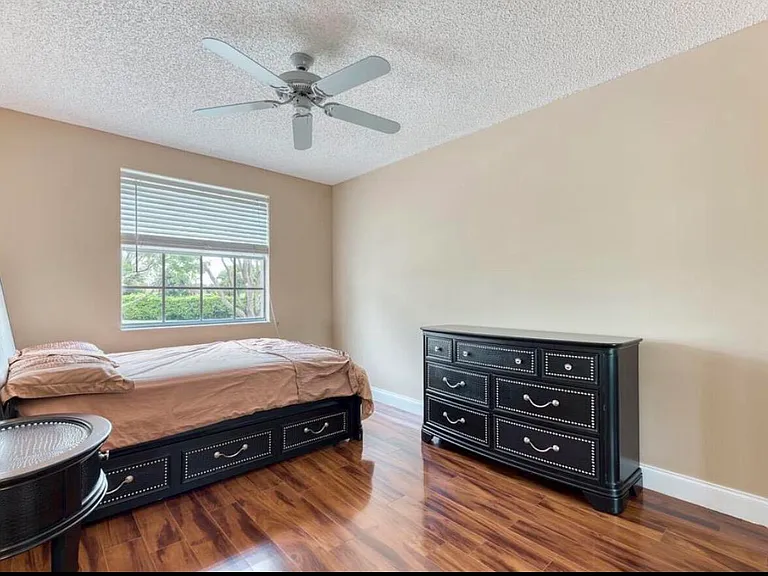 9217 Boca Gardens Cir S #D — Photo 16