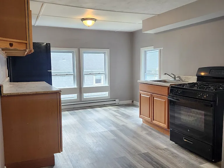 5 Jones St #2 — Photo 2