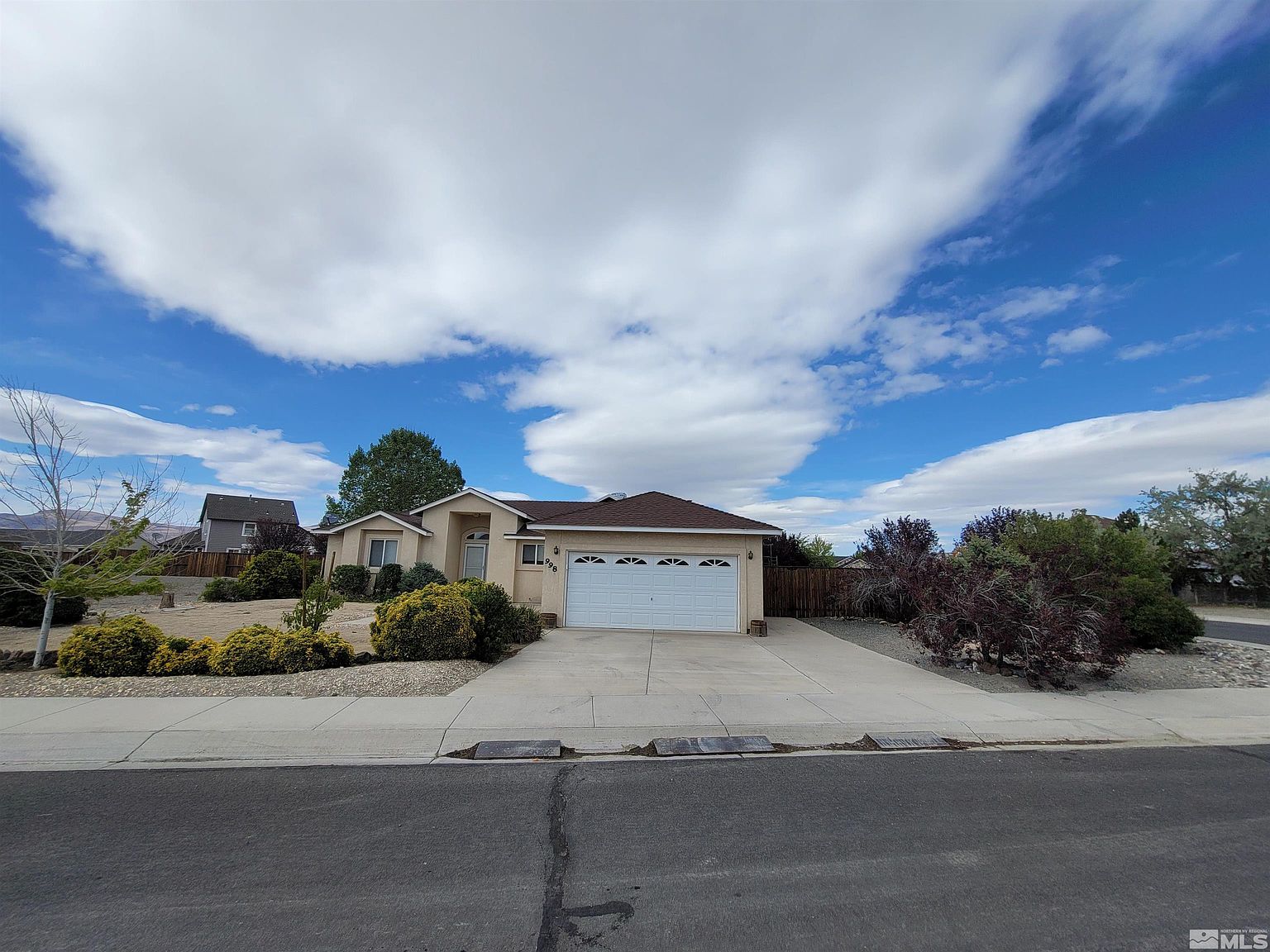 998 Julia Ln, Fernley, NV 89408 Zillow