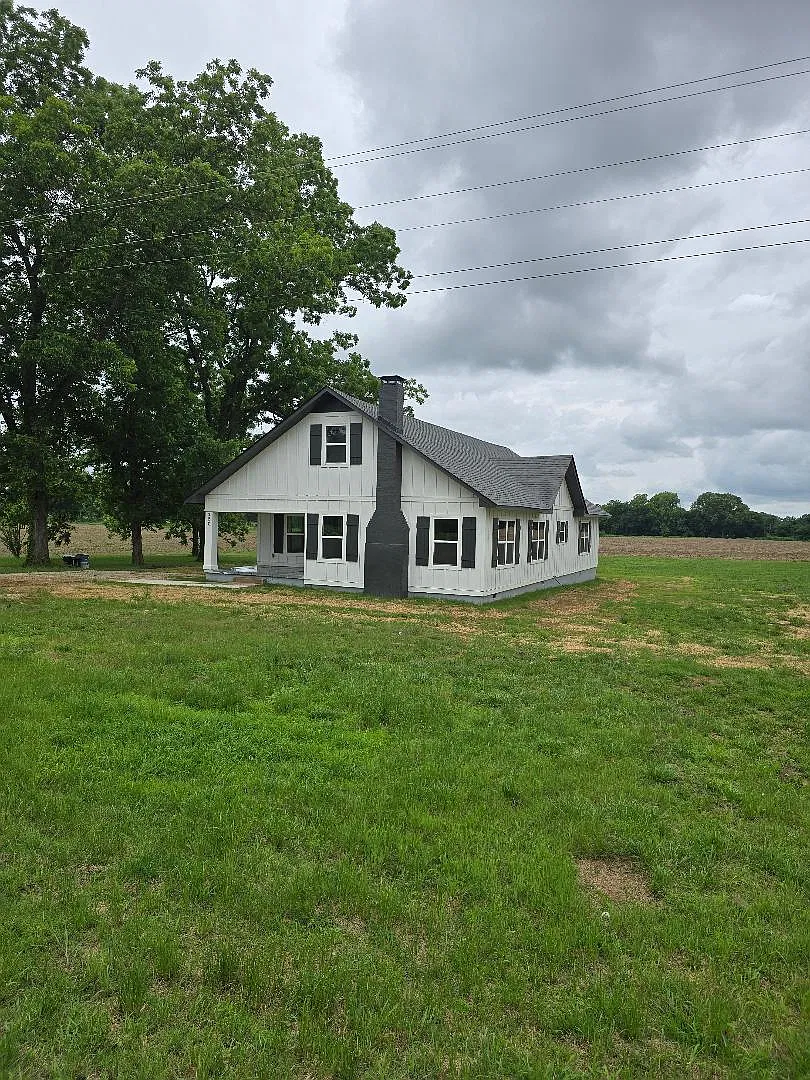 3025 hwy 222 — Photo 3