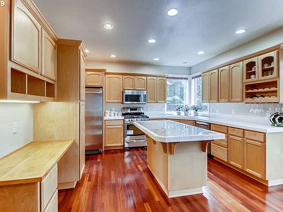 5th image of 14612 SE Brightwood Ave