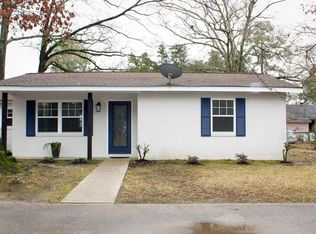 810 Oak Dr, Laurel, MS 39440