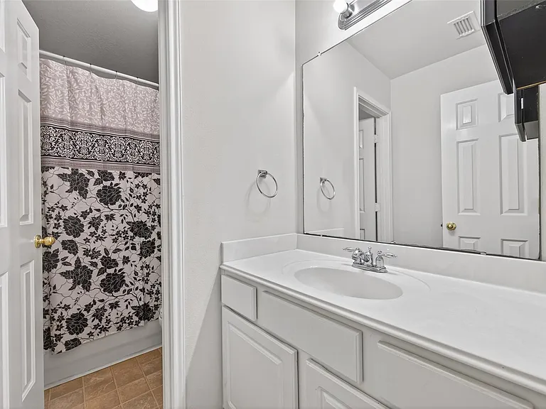6506 Signal Point Ln — Photo 17