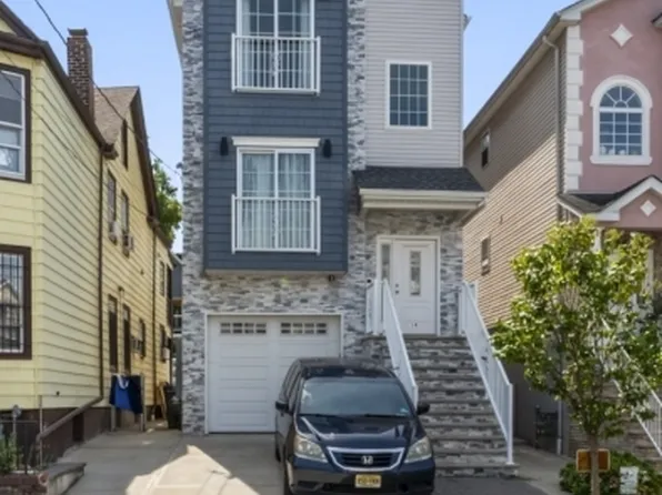 14 Spencer St, Elizabeth City, NJ 07202