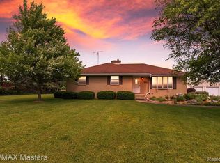 9500 Grafton Rd, Carleton, MI 48117