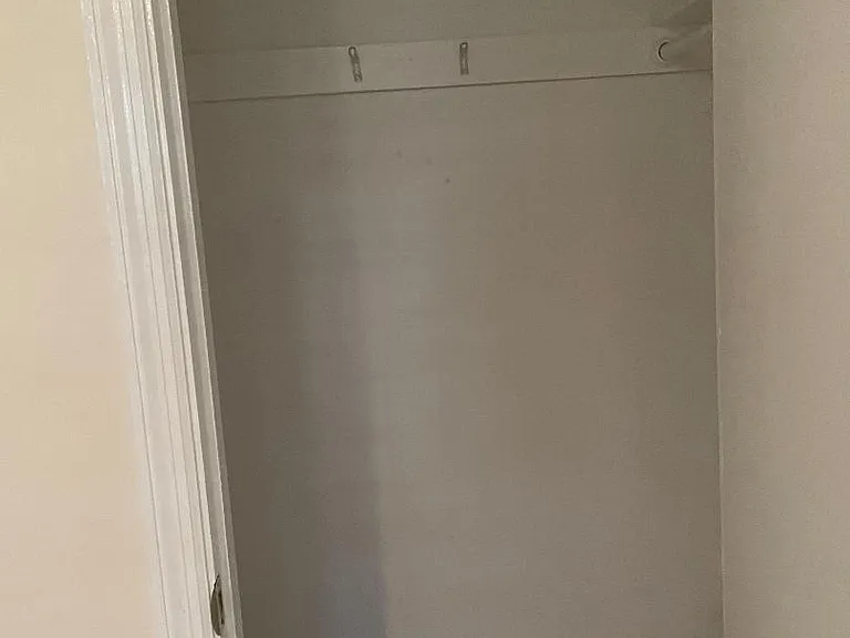 Bedroom 4 Closet