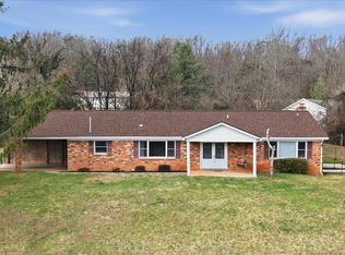42 Dogwood Ln, Bentonville, VA 22610