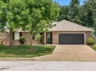 805 E Sandpiper Dr, Ozark, MO 65721