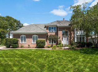 1209 Thoroughbred Cir, St Charles, IL 60174
