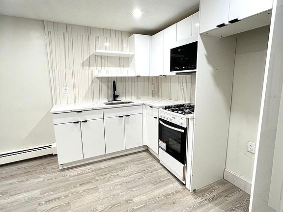 2nd image of 28 Dales Ave #2A