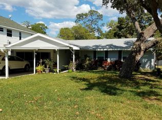 8126 River Point Dr, Weeki Wachee, FL 34607