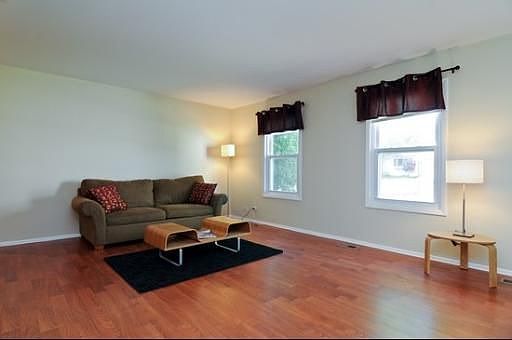 3rd image of 213 Augusta Dr