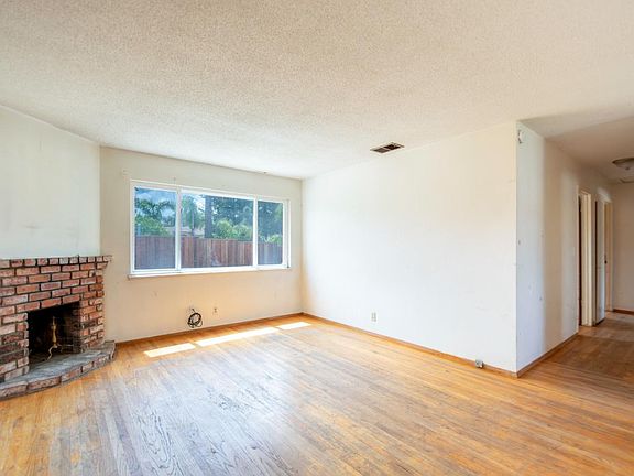 4th image of 2804 Westbranch Dr