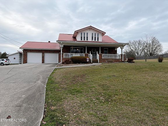 2nd image of 120 Hansard Rd
