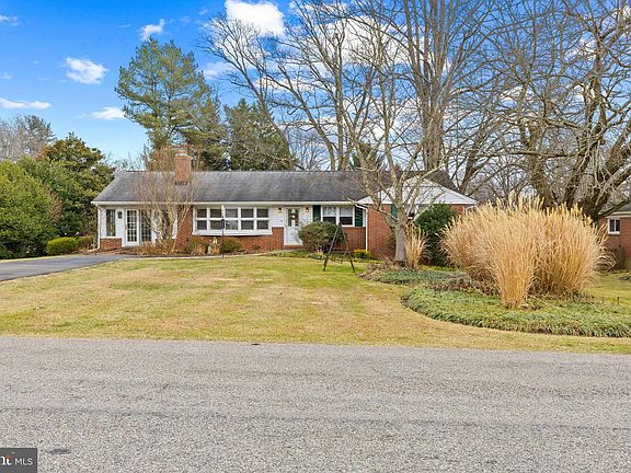 4th image of 8419 High Ridge Rd