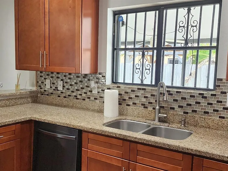 13201 SW 274th Ter — Photo 16