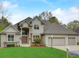 6728 N 108th St, Milwaukee, WI 53224