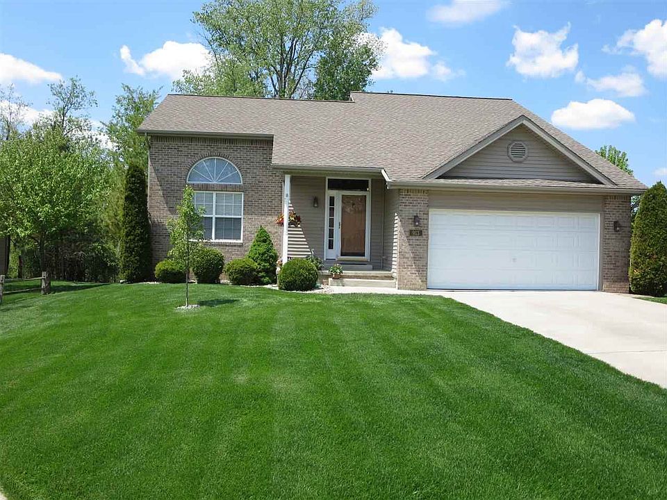 1st image of 913 Red Oak Ct