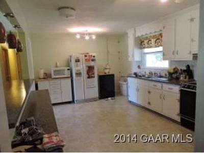 2nd image of 964 Ladd Rd