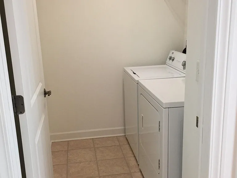 920 Marquette Ave #303 — Photo 10