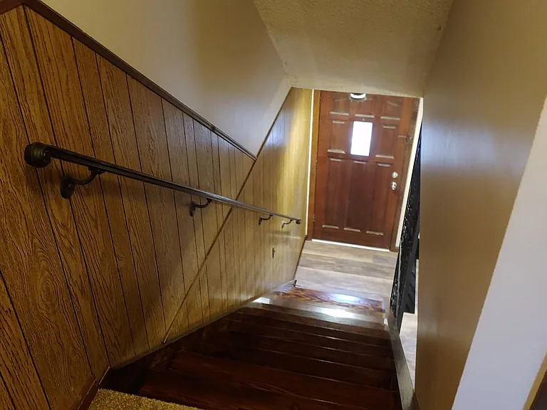 2104 S Broadway St — Photo 18