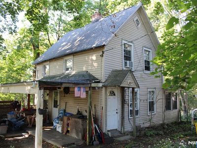 668 River Rd, New Milford, NJ, 07646