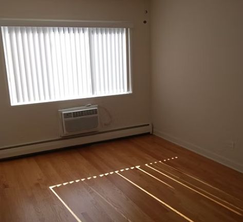 3rd image of 470 Saint Moritz Dr #1F