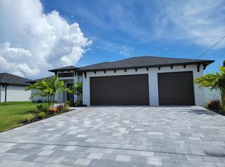 1124 SW 4th Ln, Cape Coral, FL 33991