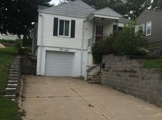 5071 Frances St, Omaha, NE 68106