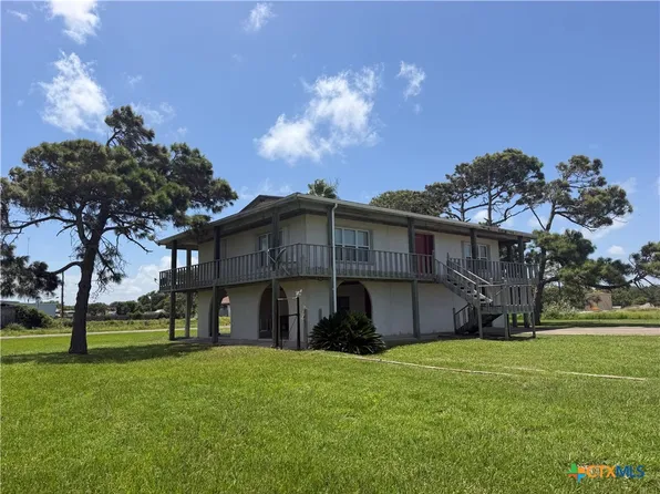 85 Conejo Dr, Port O Connor, TX 77982