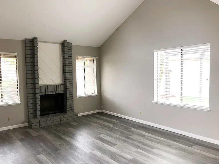 1186 Spruance St — Photo 11