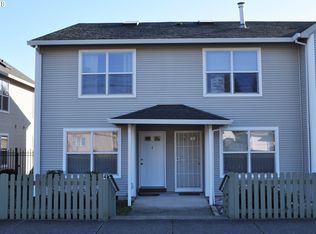 14142 E Burnside St APT 3, Portland, OR 97233