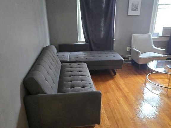 4th image of 315 2nd St #3