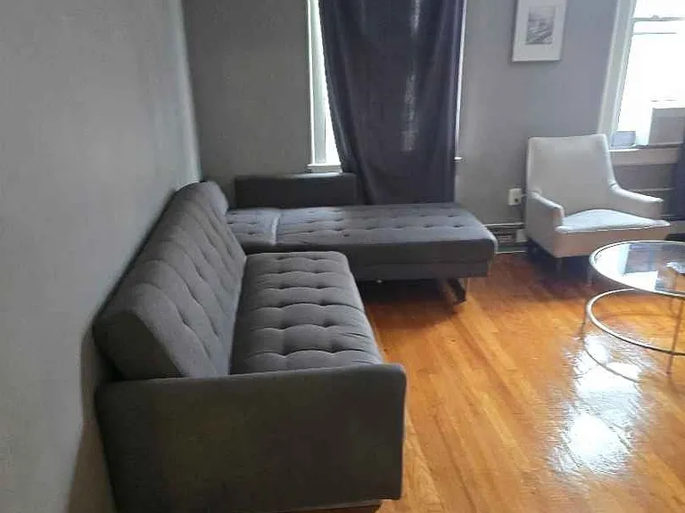 315 2nd St #3 — Photo 4