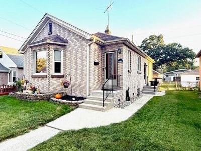 215 Court St, Hobart, IN, 46342