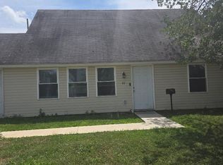 42 Indian Red Rd, Levittown, PA 19057