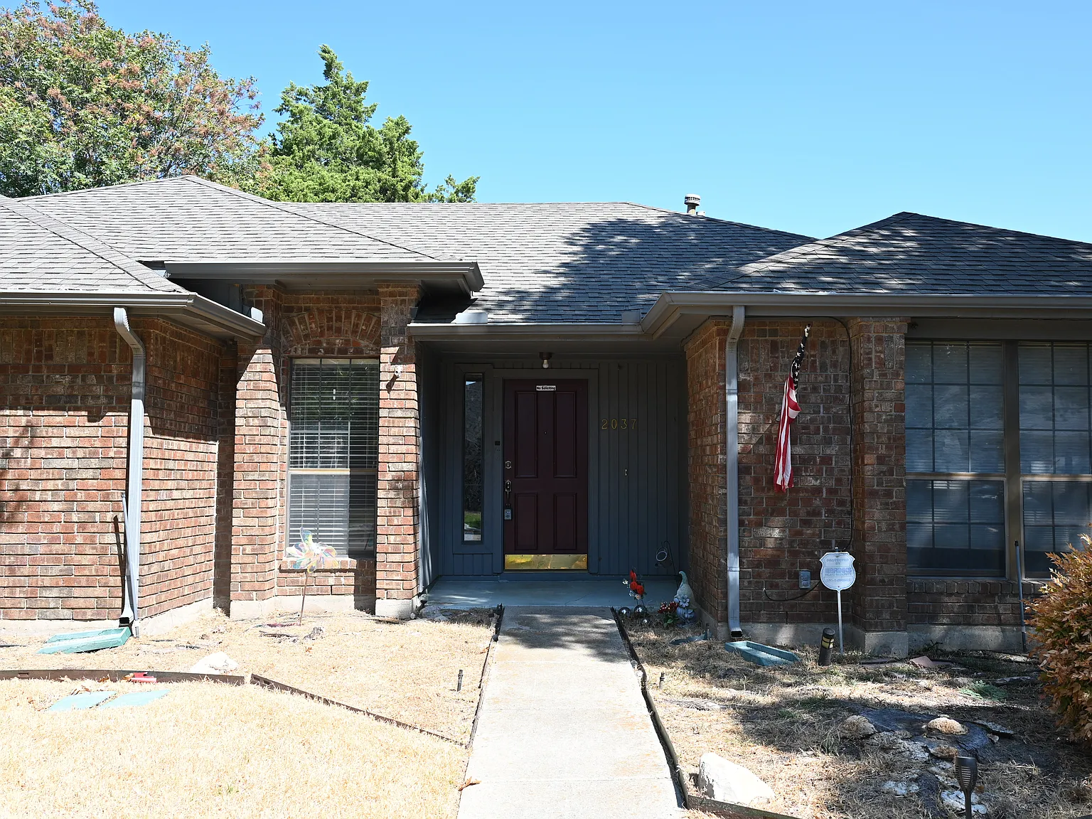3 bed, 1439 sqft, $2,400 — Photo 4