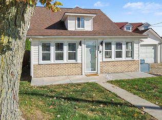 9833 Willow Ct, Algonac, MI 48001