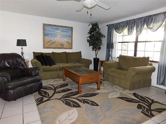 2nd image of 3849 N Tamarisk Ave