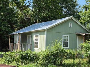 2 Somervell St, Hooks, TX 75561
