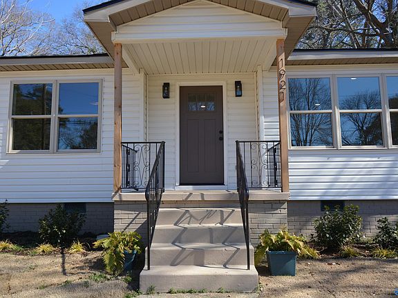 5th image of 1921 Lookout St
