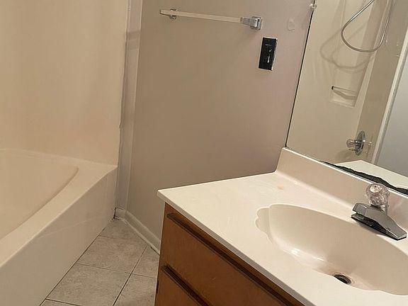 5th image of 5408 Lagoon Way APT 12