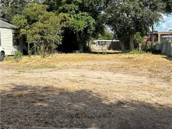 1005 E 5th St, Alice, TX 78332