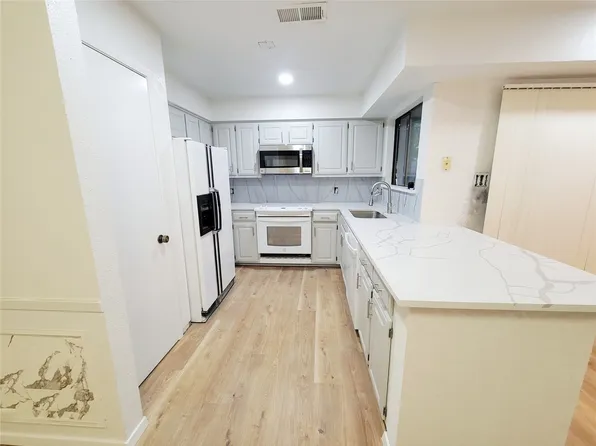 205 McCarley Pl, McKinney, TX 75071