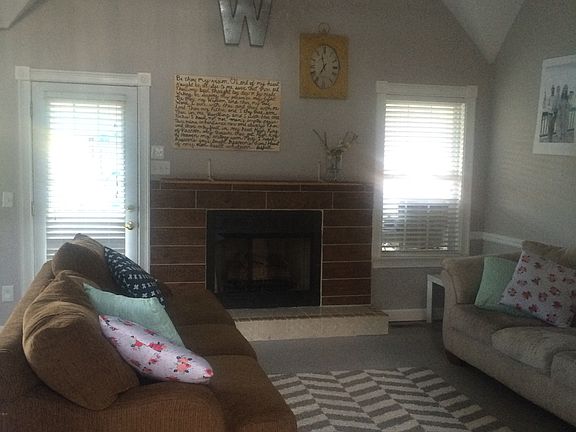 2nd image of 154 Shady Oaks Dr